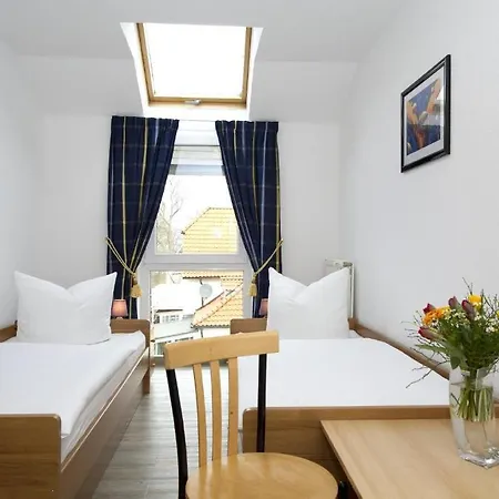 Haus Mecklenburg * Goehren (Ruegen)