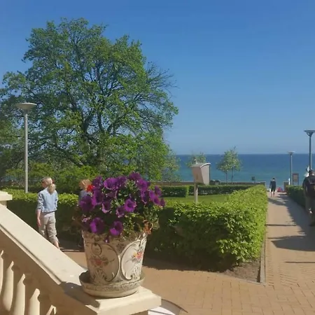 Apartamento Haus Mecklenburg Goehren (Ruegen)